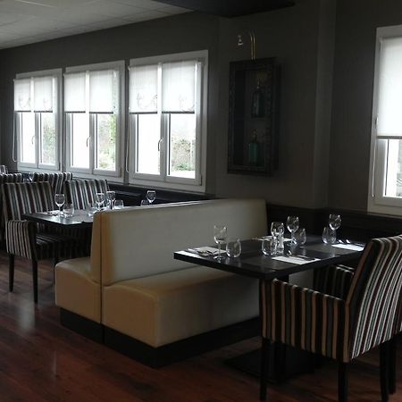 Hotel Le Bistroquet Lusignan Esterno foto
